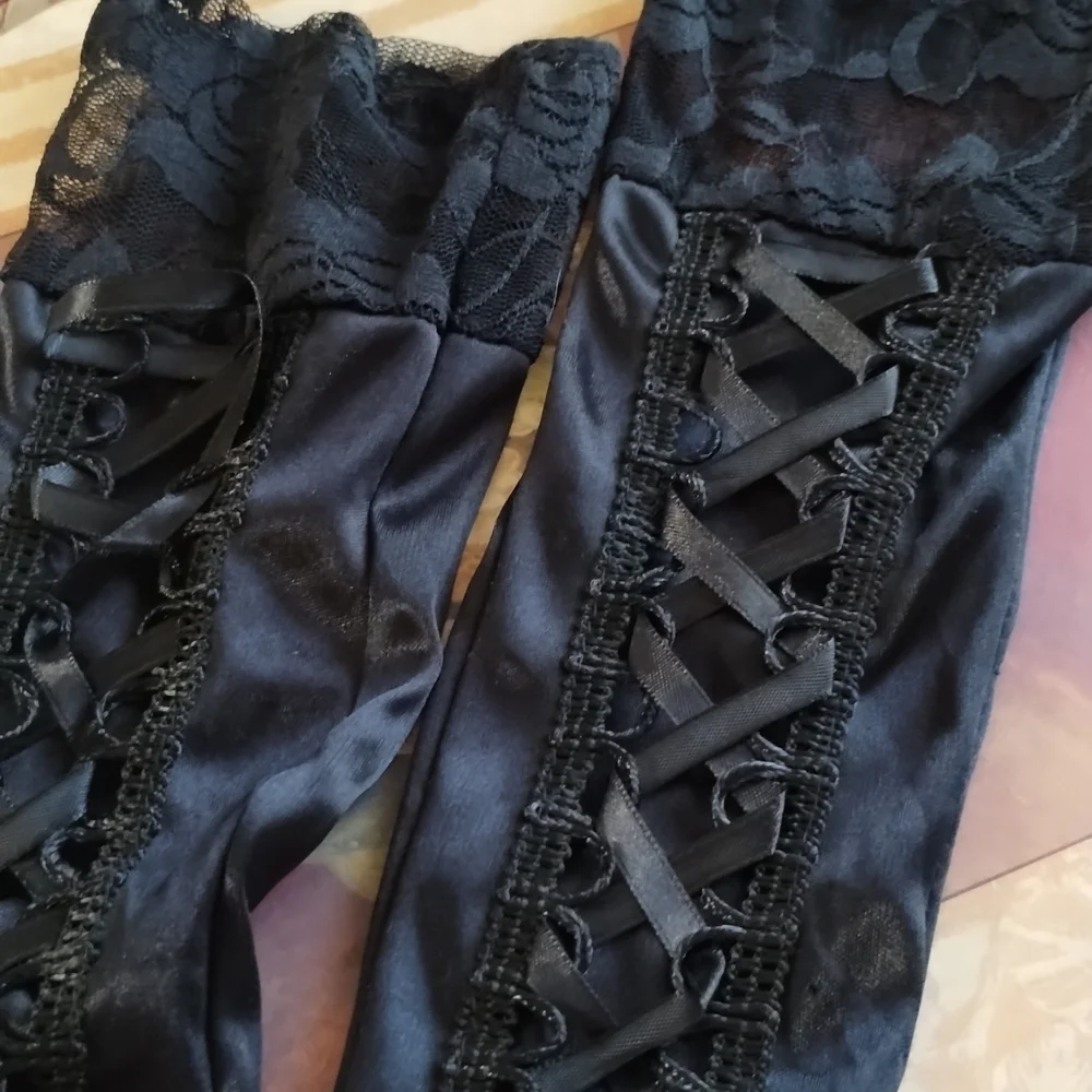 Gloves
